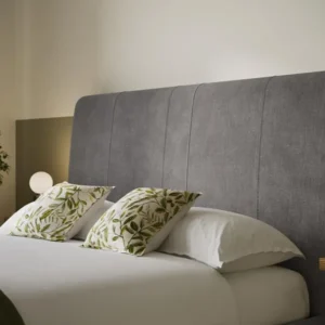 Fernsbury Ottoman Storage King Bed Frame