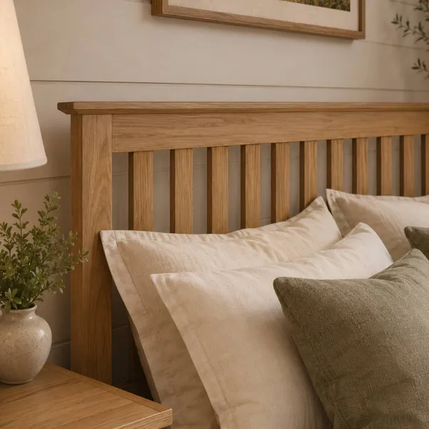 Salerno Shaker Oak Bed Frame 2 Salerno Shaker Oak Bed Frames